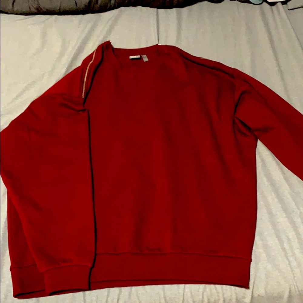 Wine red sweatshirt